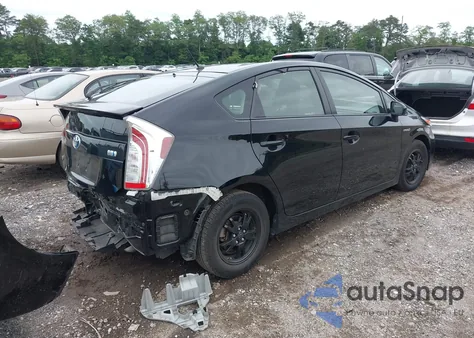 2015 Toyota Prius Two из США, поврежденный, VIN JTDKN3DU4F0458321